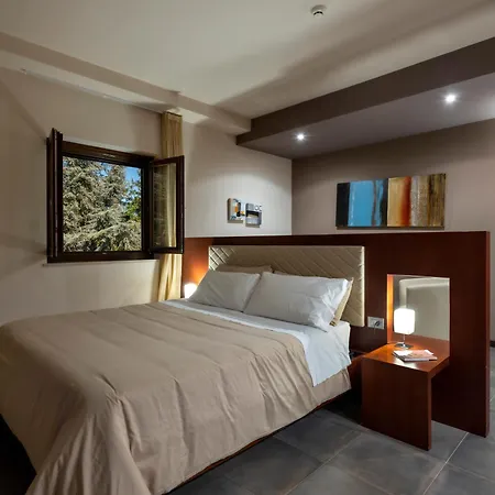 Il Castagneto Hotel 4*