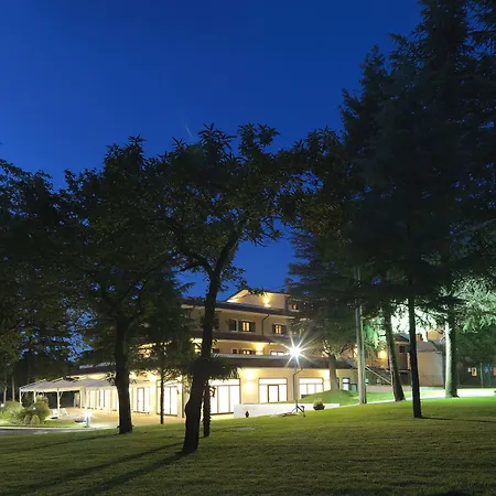 Il Castagneto Hotel 4*